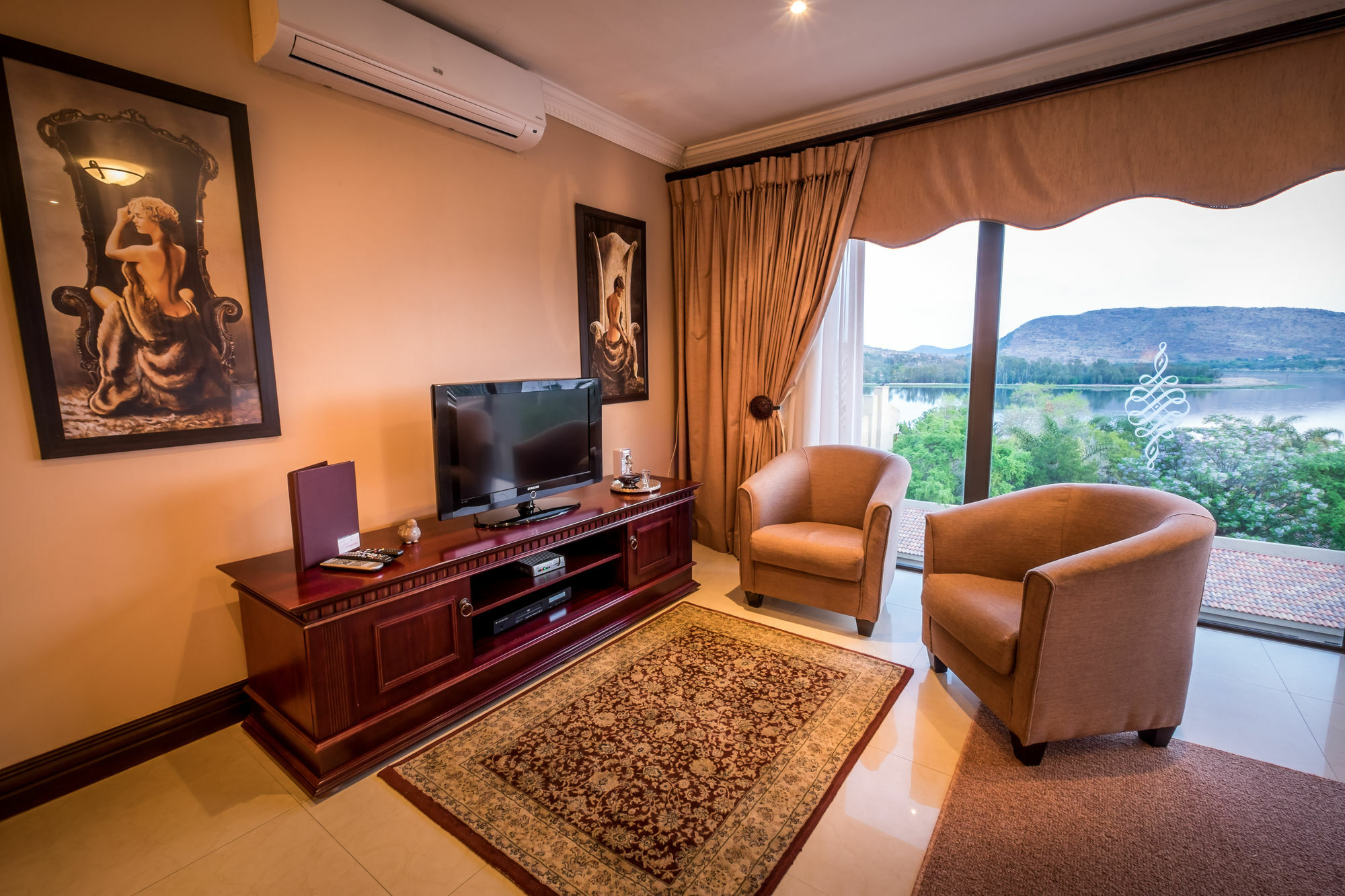 Château La Mer Exclusive Guesthouse Hartbeespoort Exterior foto